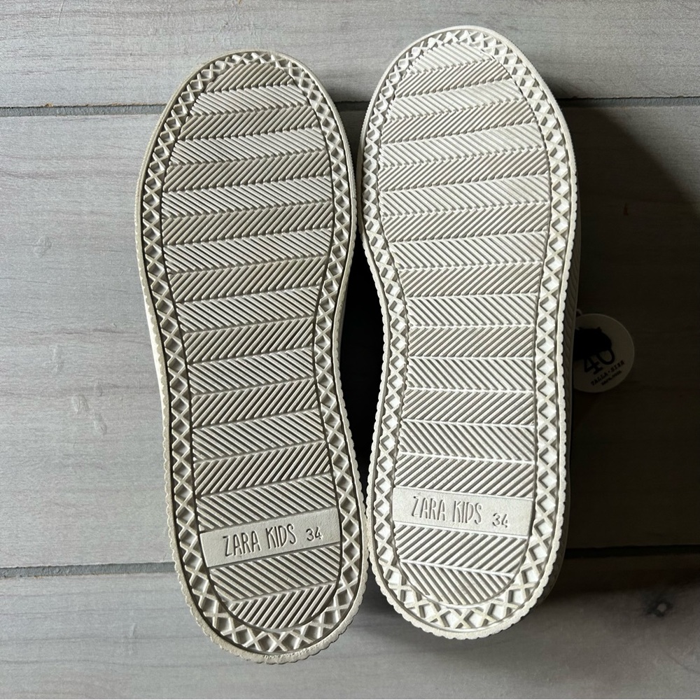 NWT Zara Velour Navy Tie Sneakers - Picture 3 of 9